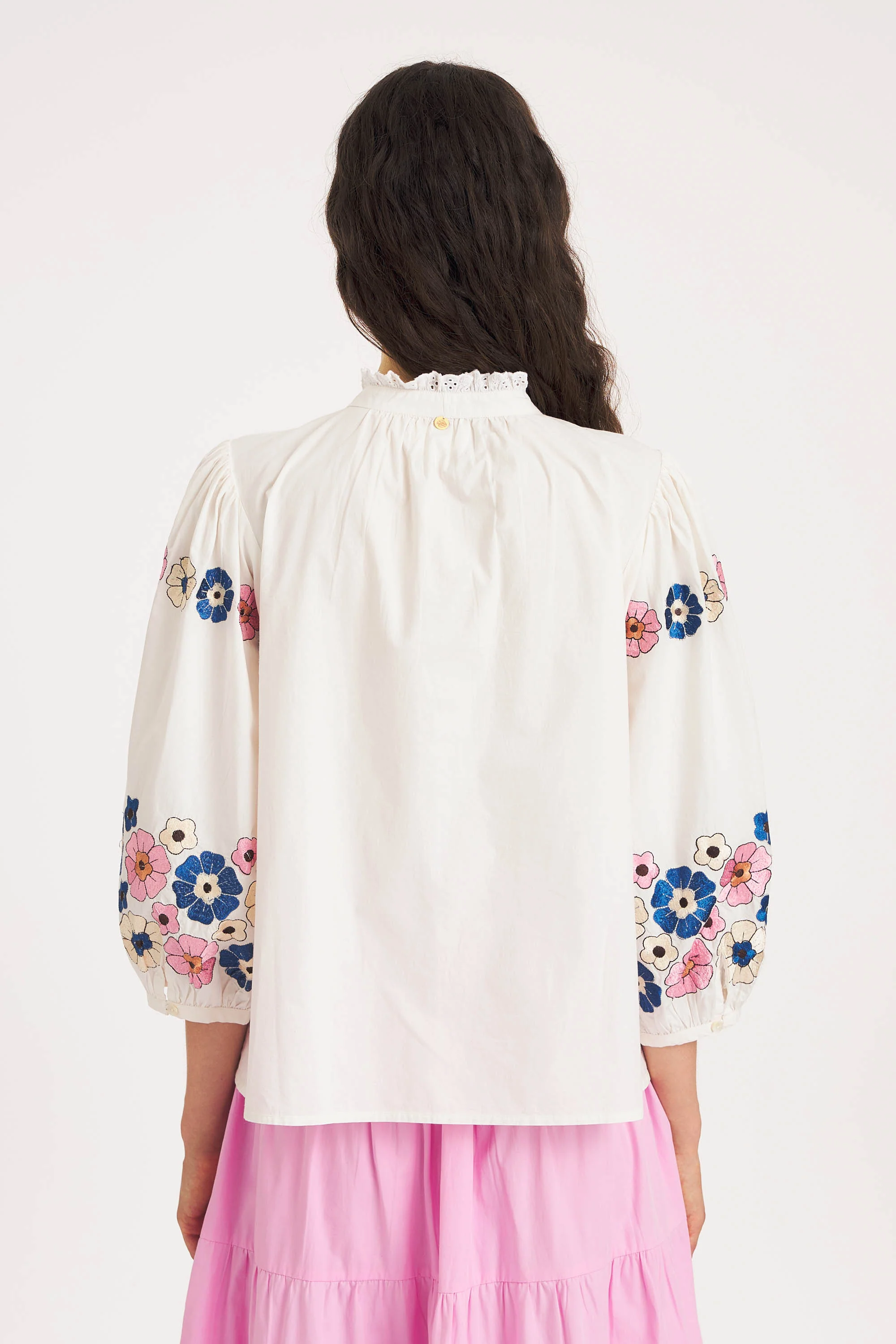 Blouse brodée Amantina - Image 3