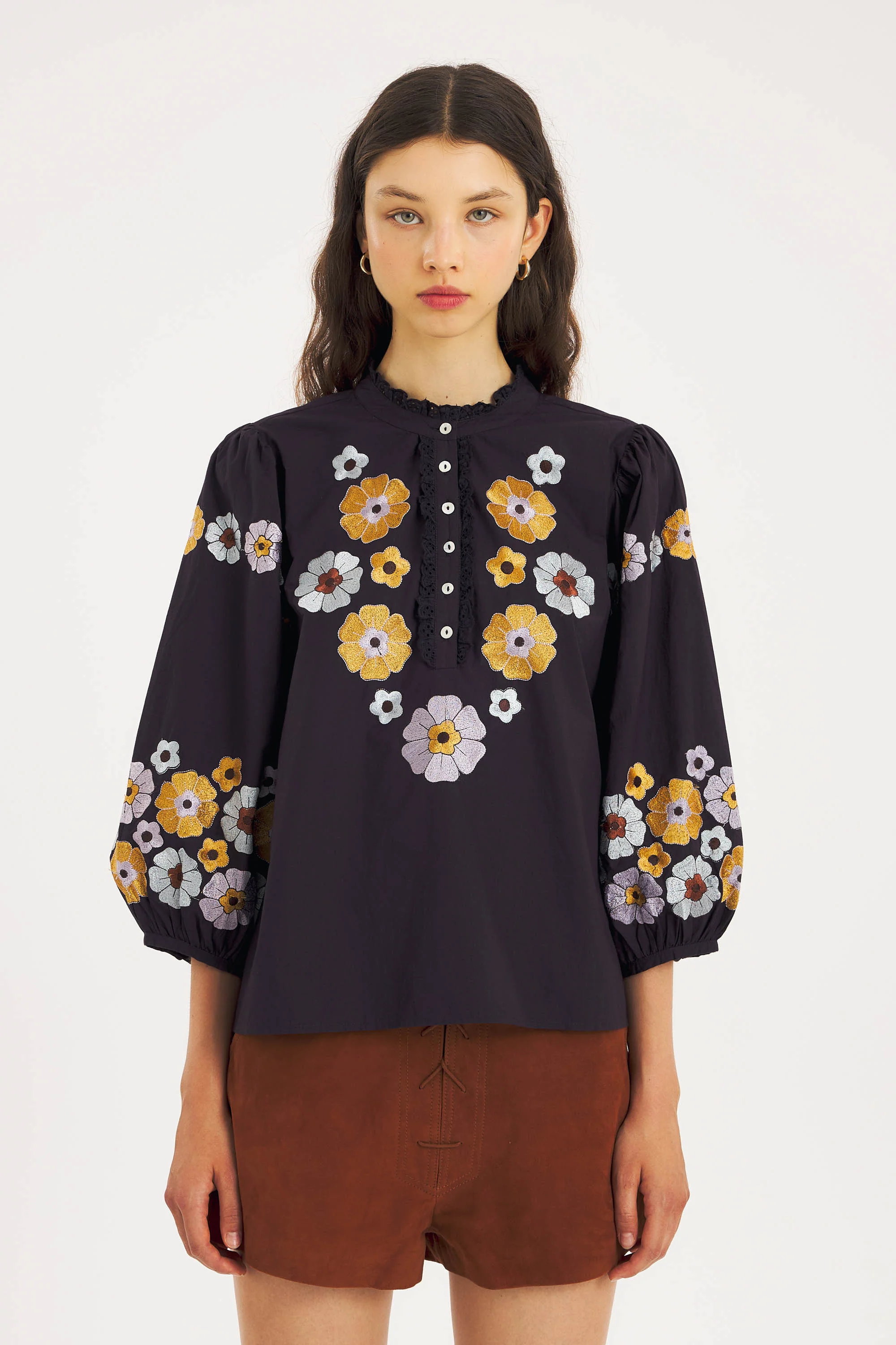Blouse brodée Amantina - Image 3