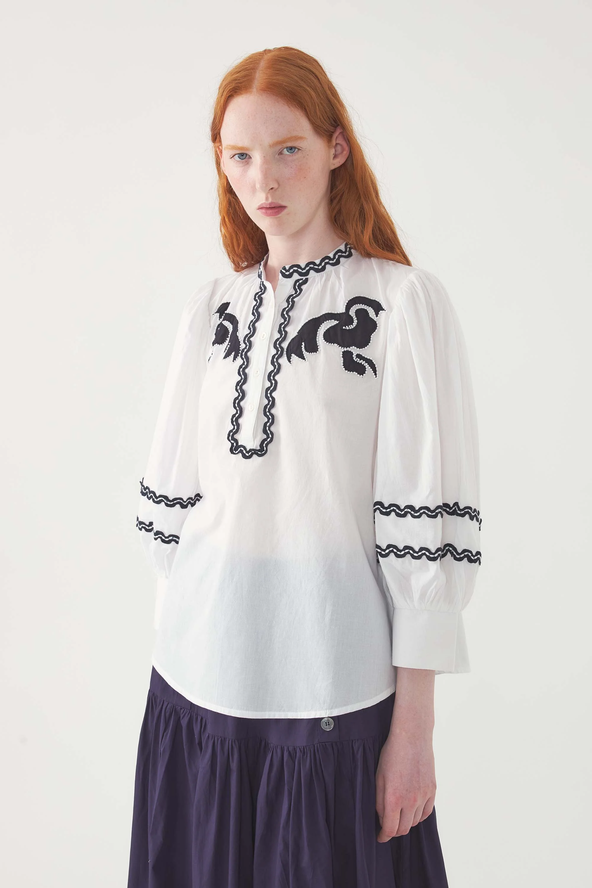 Blouse brodée Dali - Image 4