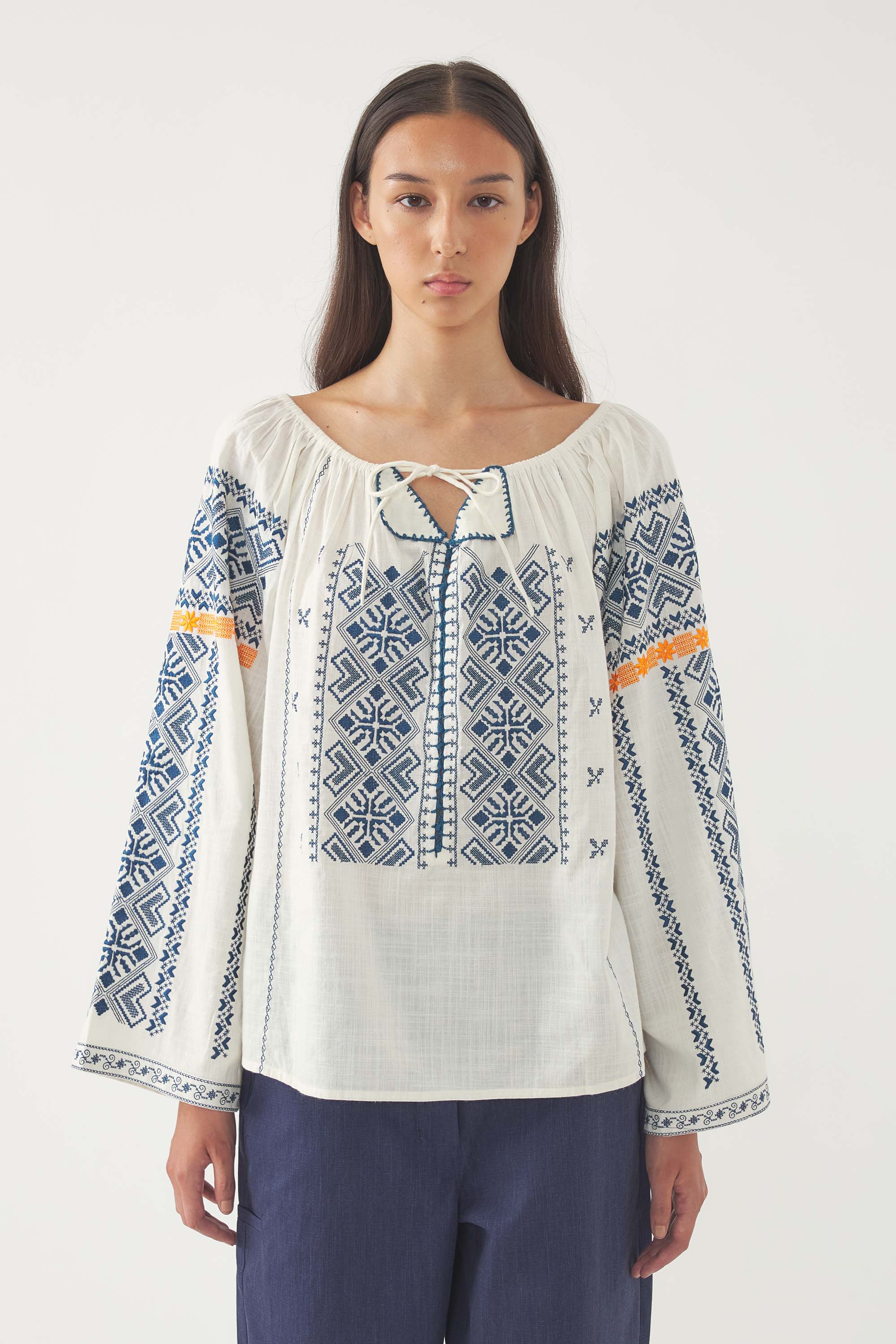 Blouse brodée Edna - Image 2