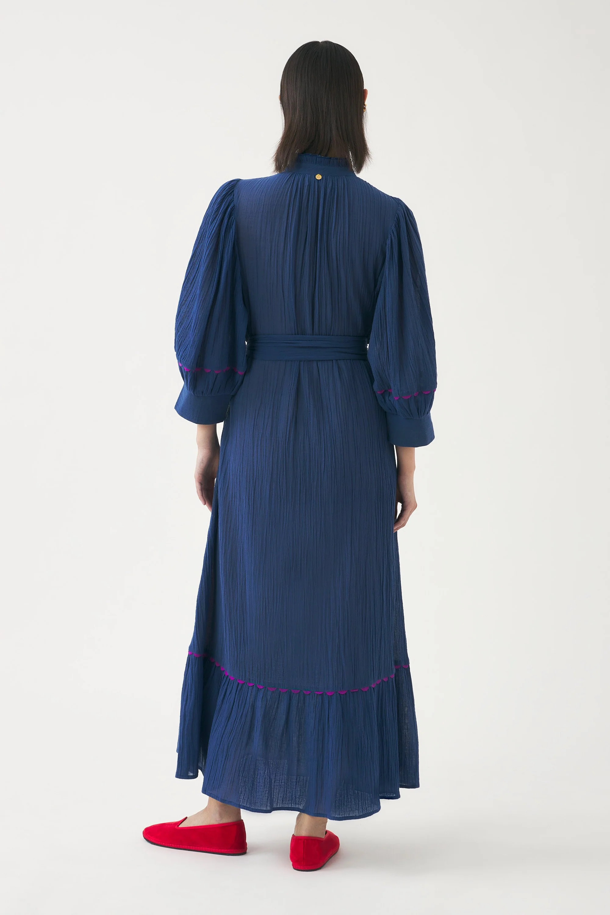 Robe longue brodée à la main Clotilda - Image 2