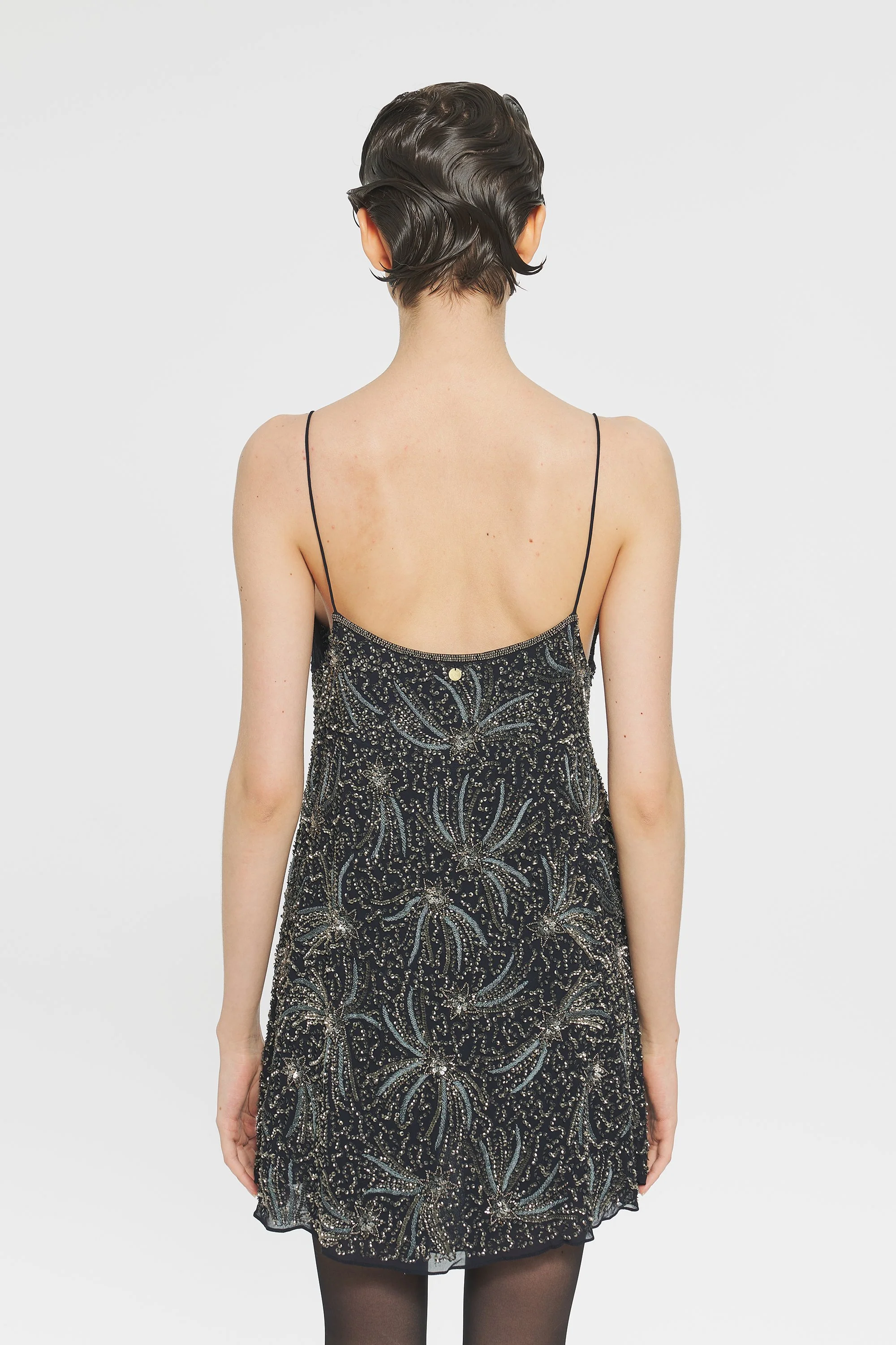 Robe courte à sequins Matari - Image 5